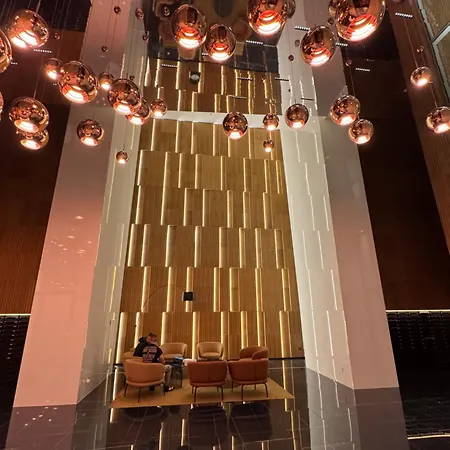 Eurovea Tower River View Down Town شقة *