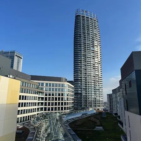 Eurovea Tower River View Down Town Μπρατισλάβα
